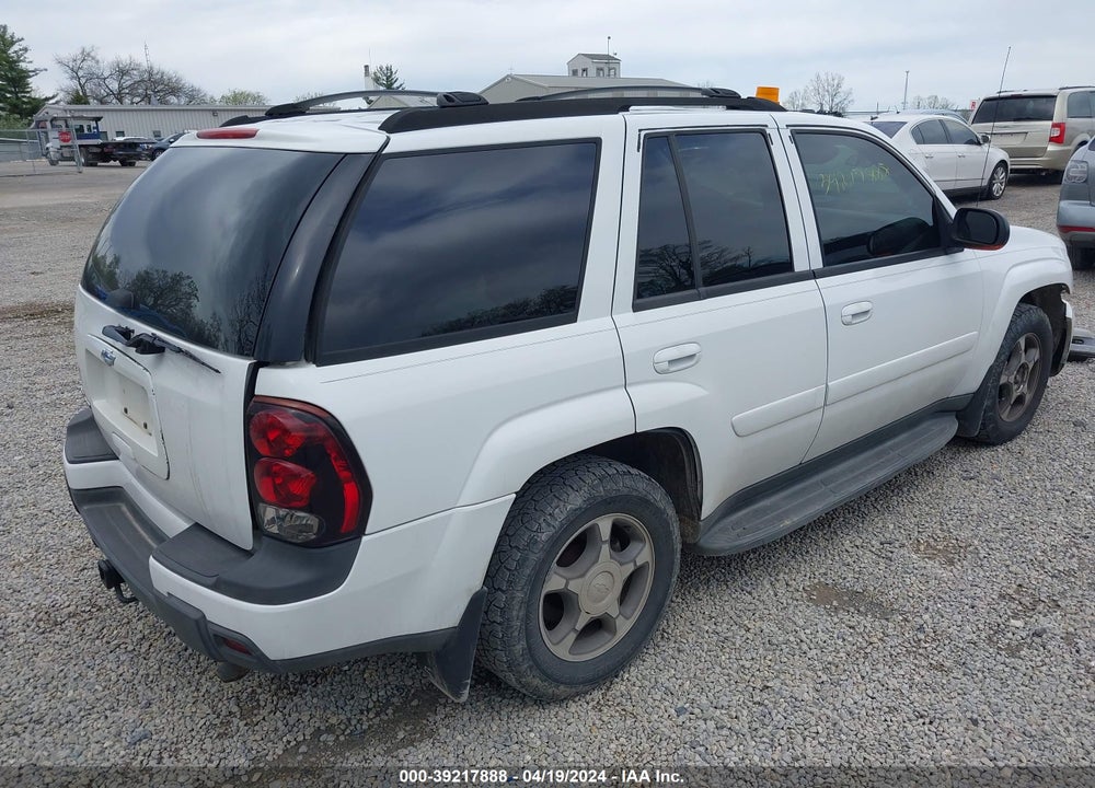 2005 CHEVROLET TRAILBLAZER LT VIN: 1GNDT13S152307093