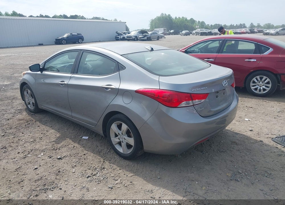 2013 HYUNDAI ELANTRA GLS VIN: KMHDH4AE6DU764232
