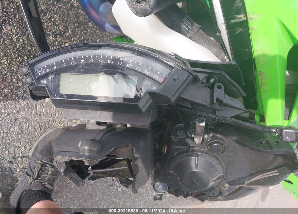2014 KAWASAKI ZX1000 J VIN: JKAZXCJ16EA021510