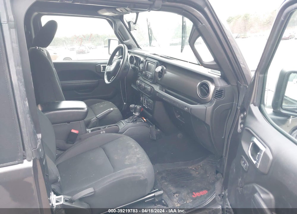2018 JEEP WRANGLER SPORT S 4X4 VIN: 1C4GJXANXJW247264