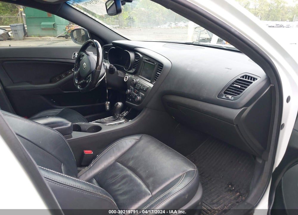2013 KIA OPTIMA SX VIN: 5XXGR4A61DG120263