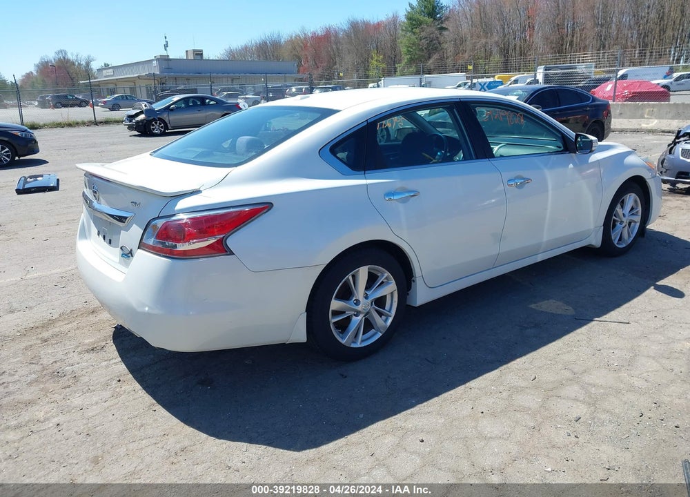 2014 NISSAN ALTIMA 2.5 SV VIN: 1N4AL3AP1EN205772