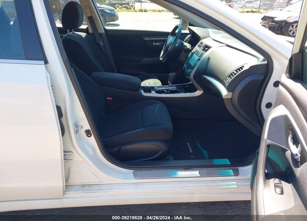 2014 NISSAN ALTIMA 2.5 SV VIN: 1N4AL3AP1EN205772