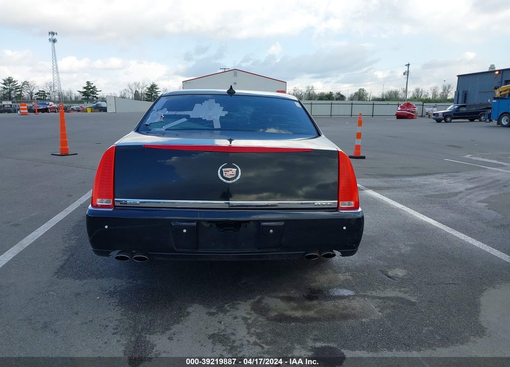 2011 CADILLAC DTS PREMIUM COLLECTION VIN: 1G6KH5E64BU117848