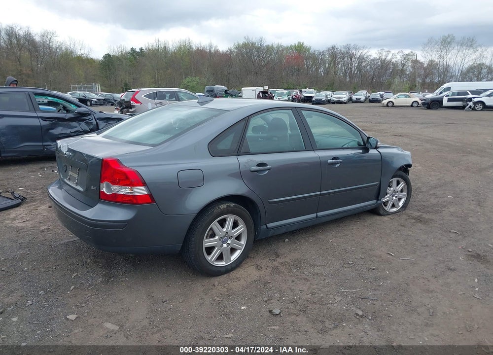 2007 VOLVO S40 2.4I VIN: YV1MS382X72252642