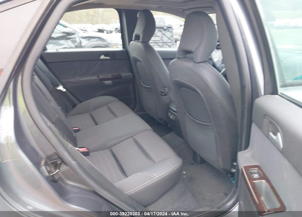 2007 VOLVO S40 2.4I VIN: YV1MS382X72252642