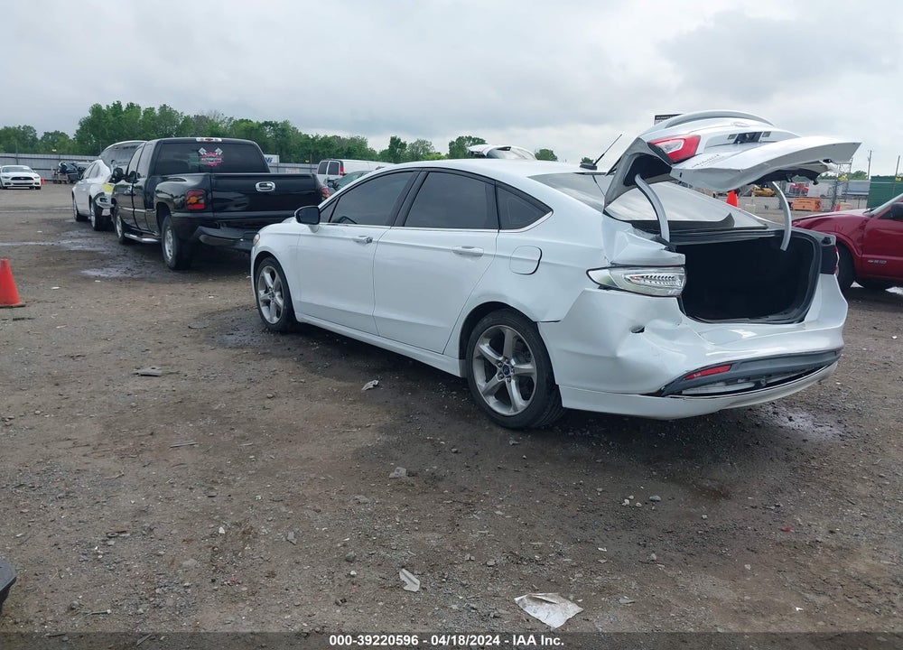 2015 FORD FUSION SE VIN: 3FA6P0HD1FR226009