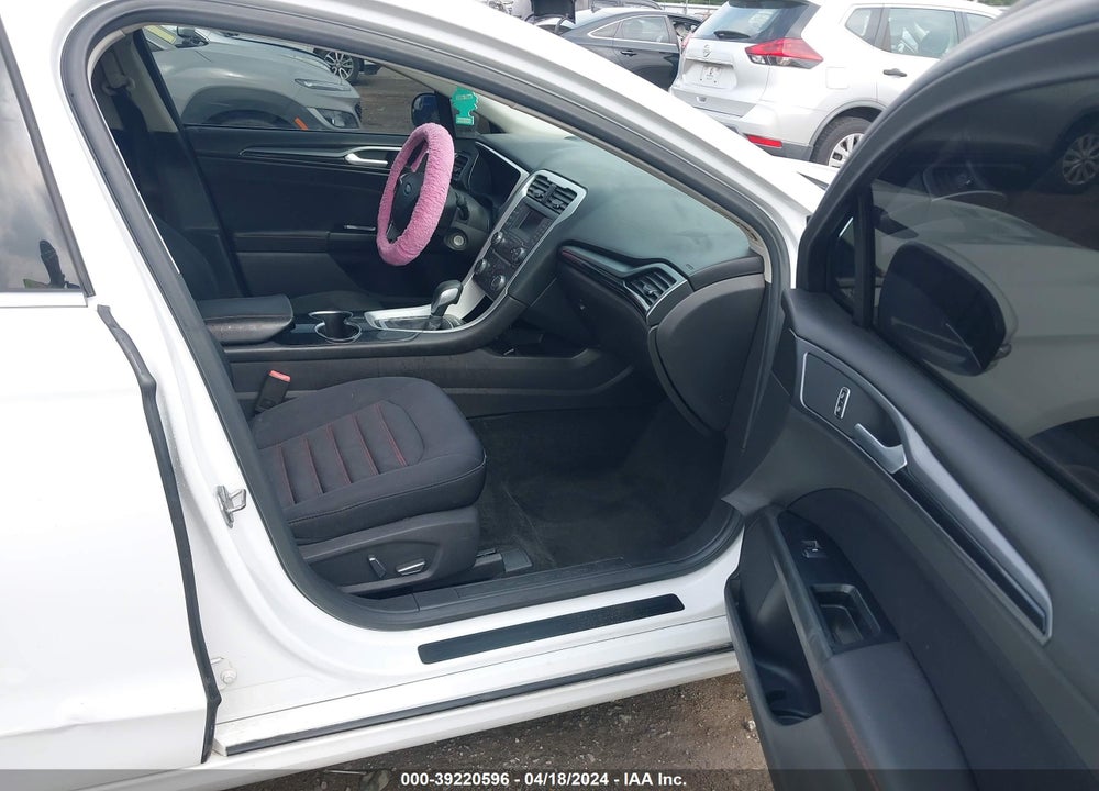 2015 FORD FUSION SE VIN: 3FA6P0HD1FR226009