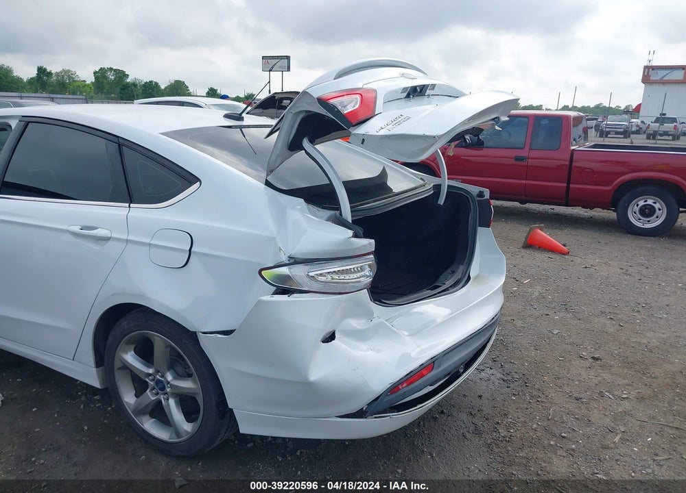 2015 FORD FUSION SE VIN: 3FA6P0HD1FR226009