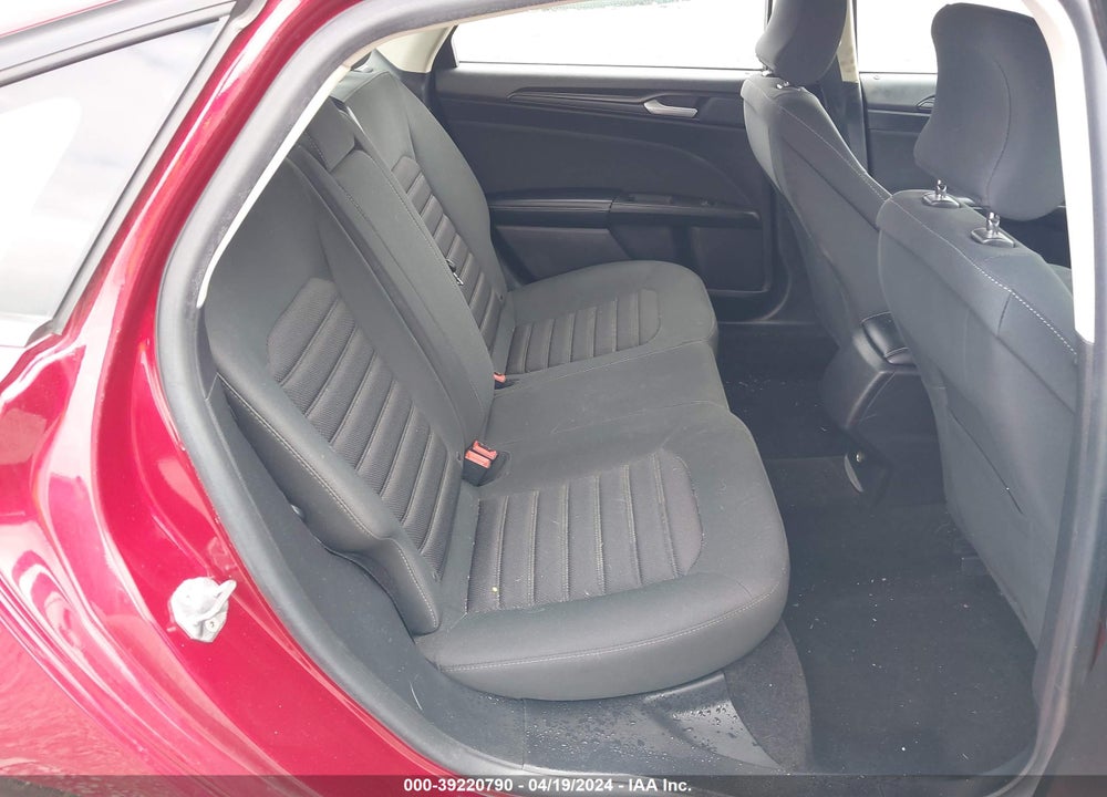 2018 FORD FUSION S VIN: 3FA6P0G78JR200687
