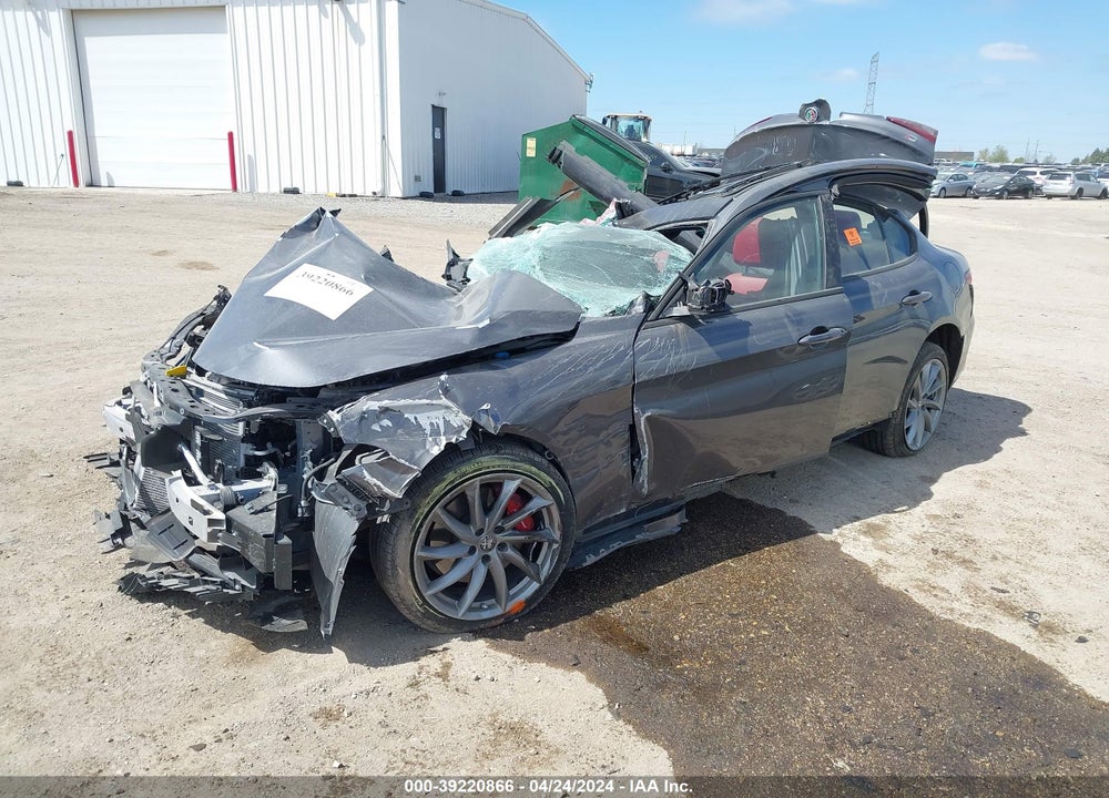 2022 ALFA ROMEO GIULIA SPRINT AWD VIN: ZARFANAN0N7662700
