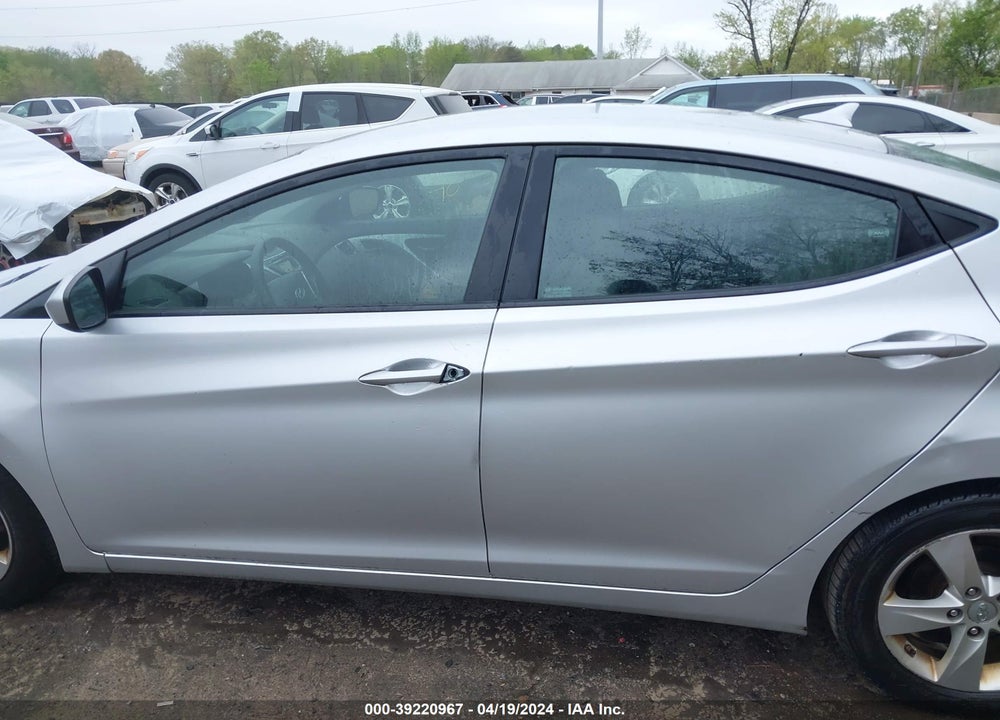 2011 HYUNDAI ELANTRA VIN: KMHDH4AE0BU155814