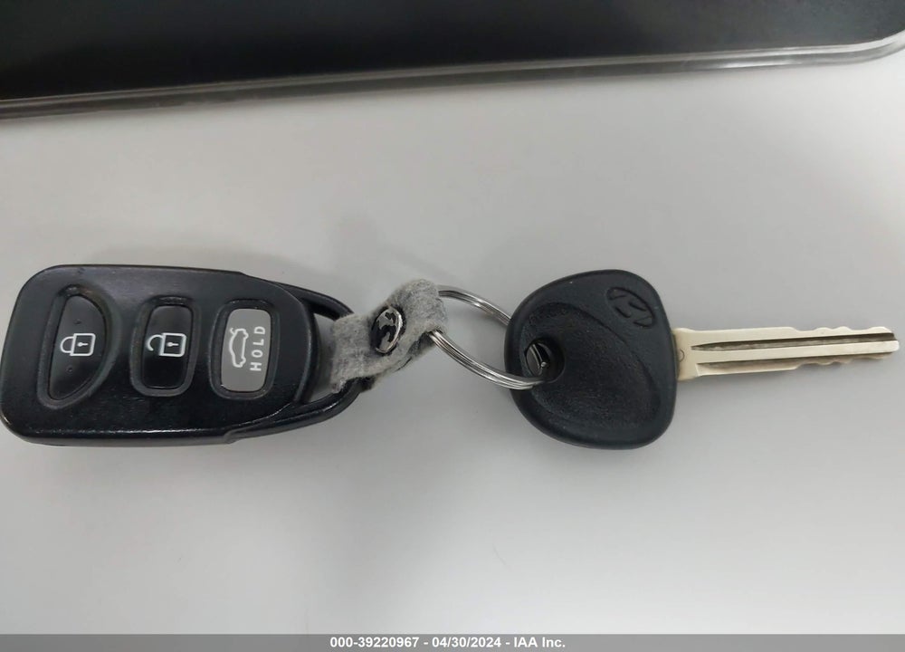 2011 HYUNDAI ELANTRA VIN: KMHDH4AE0BU155814