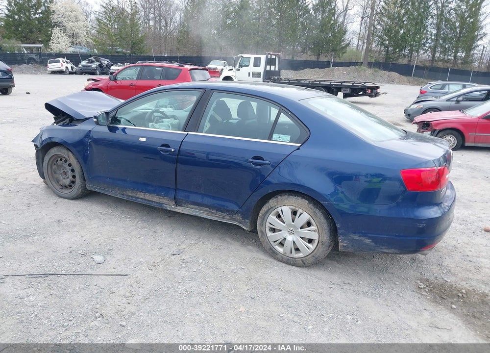 2013 VOLKSWAGEN JETTA 2.5L SE VIN: 3VWDP7AJ9DM370490