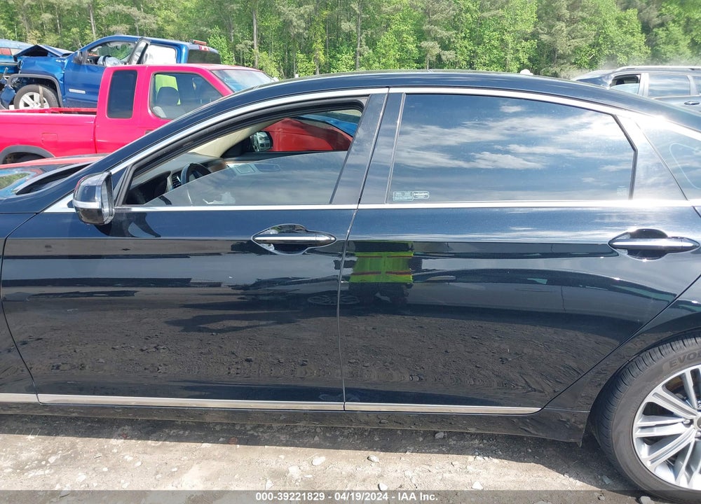 2018 GENESIS G80 3.8 VIN: KMHGN4JE8JU229257