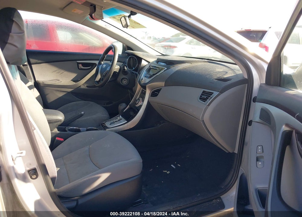 2012 HYUNDAI ELANTRA VIN: KMHDH4AE2CU377045