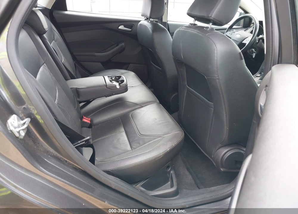 2016 FORD FOCUS SE VIN: 1FADP3K28GL203021