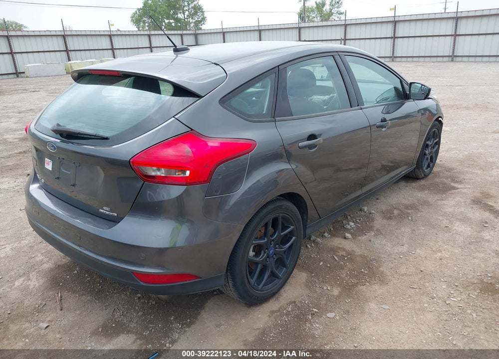 2016 FORD FOCUS SE VIN: 1FADP3K28GL203021
