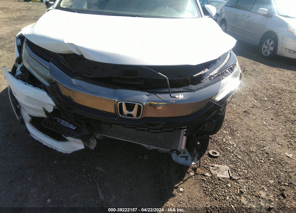 2019 HONDA HR-V TOURING VIN: 3CZRU6H92KM700596