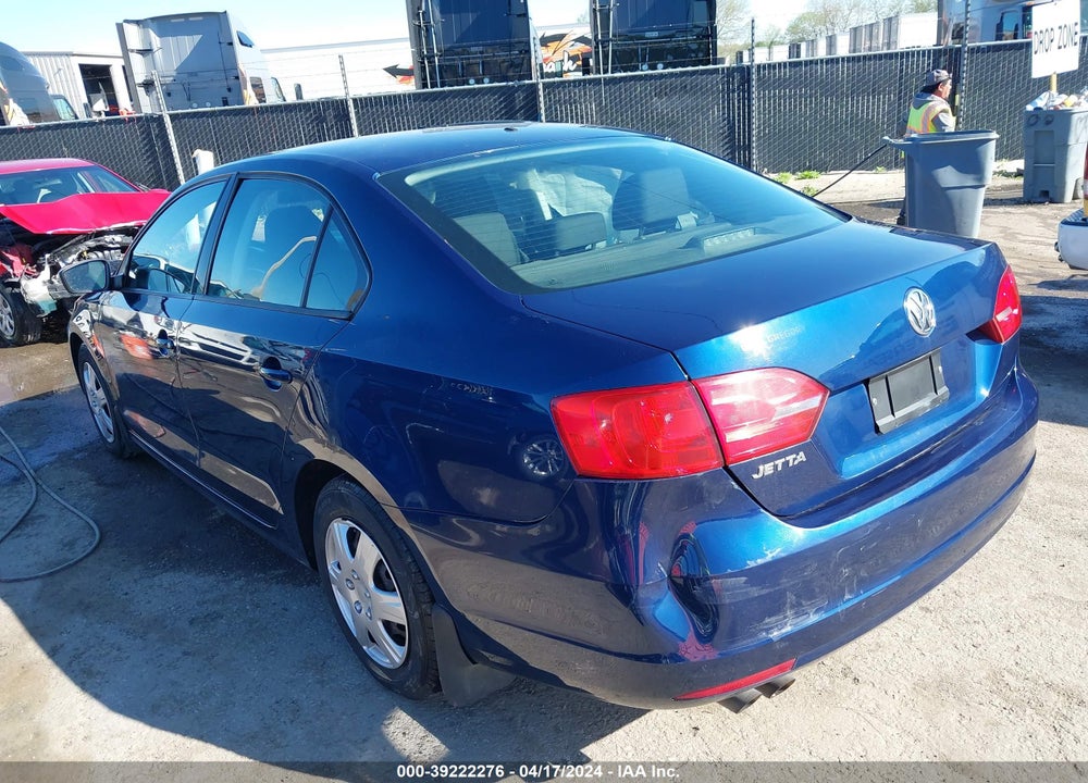 2014 VOLKSWAGEN JETTA 2.0L S VIN: 3VW2K7AJ1EM209235