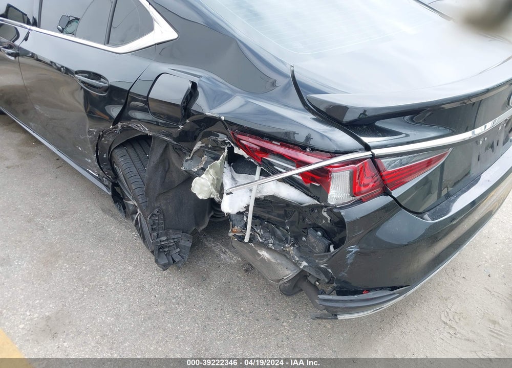 2022 LEXUS ES 300H VIN: 58ADA1C10NU016146