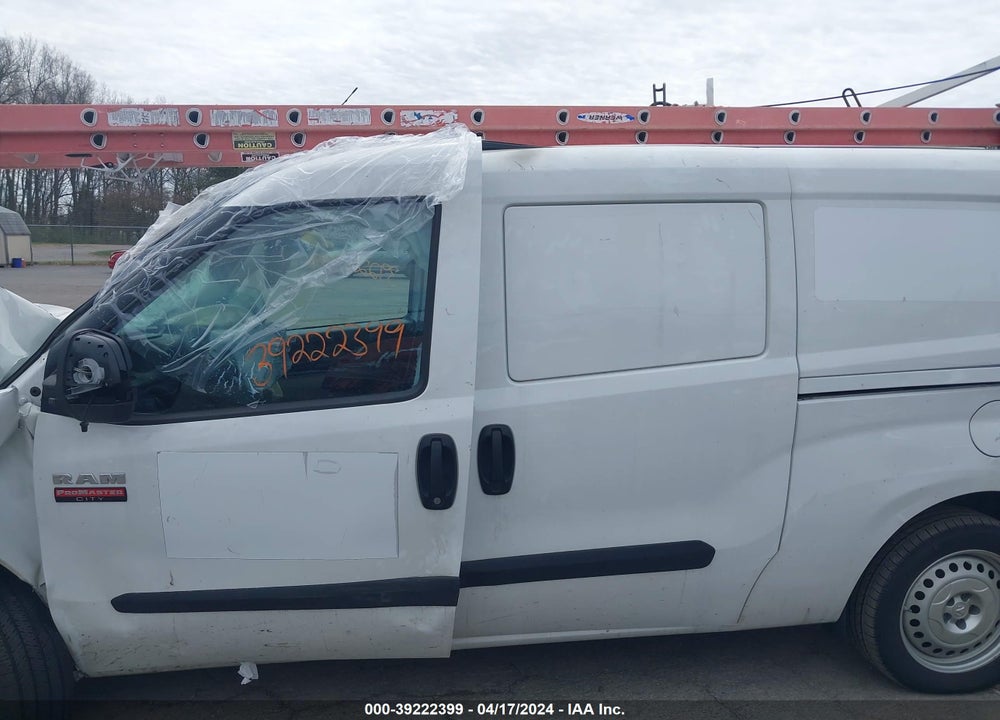2022 RAM PROMASTER CITY CARGO VAN VIN: ZFBHRFAB0N6W45105