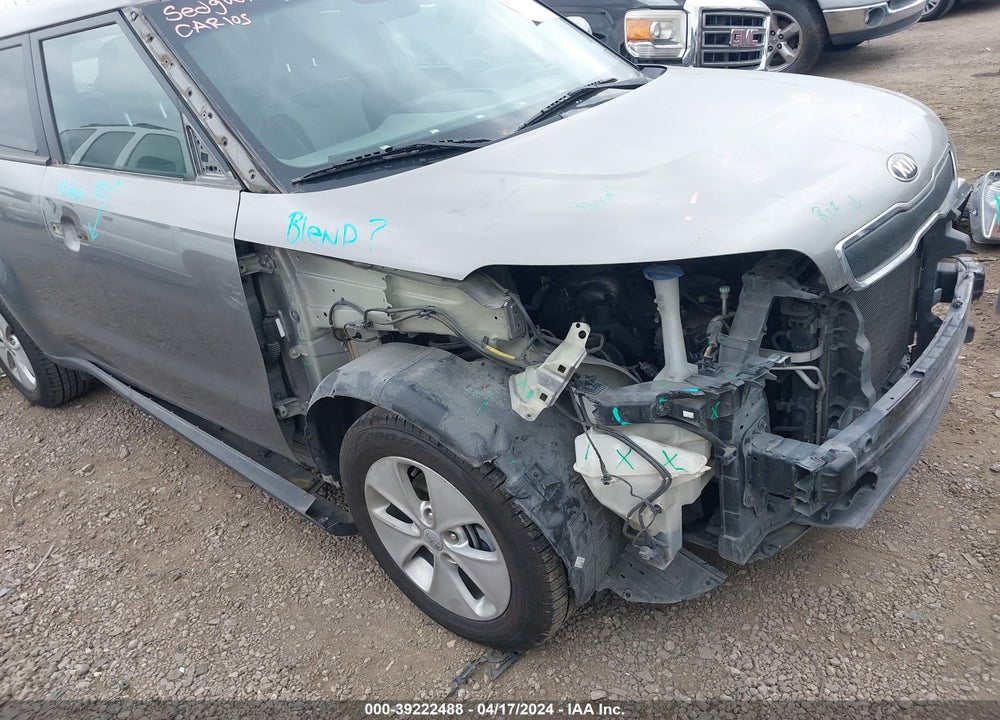 2015 KIA SOUL VIN: KNDJN2A25F7213737