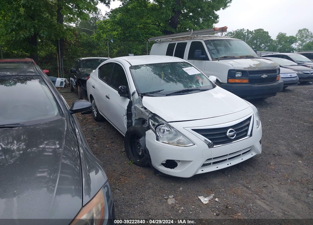 2018 NISSAN VERSA 1.6 SV VIN: 3N1CN7AP7JL822210