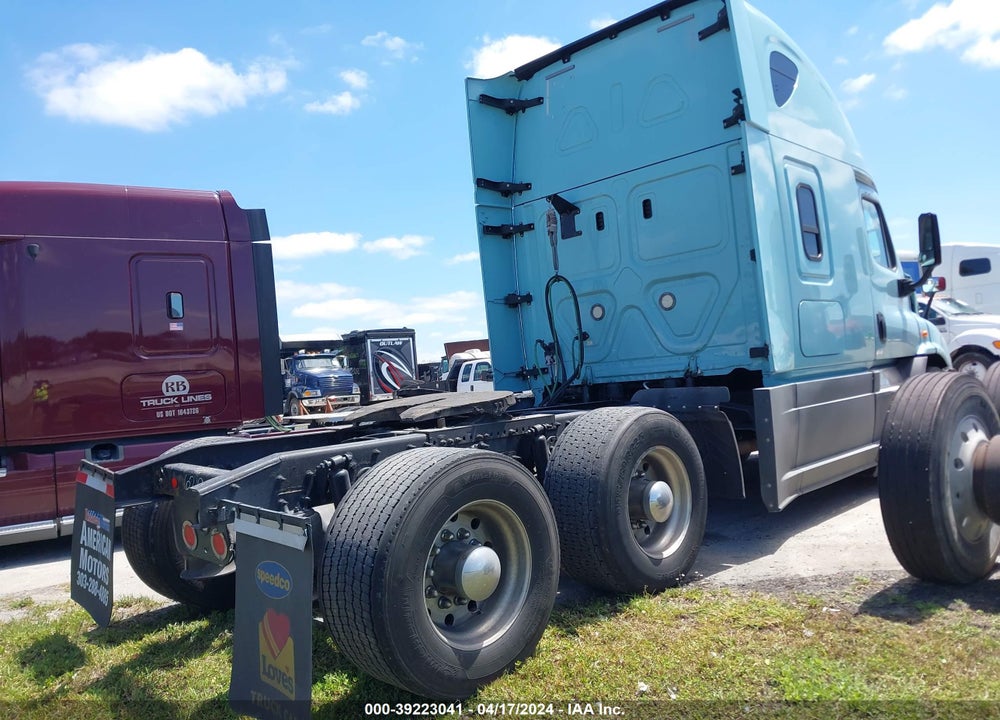 2018 FREIGHTLINER CASCADIA 113 VIN: 3AKJGHDV1JSJR5625
