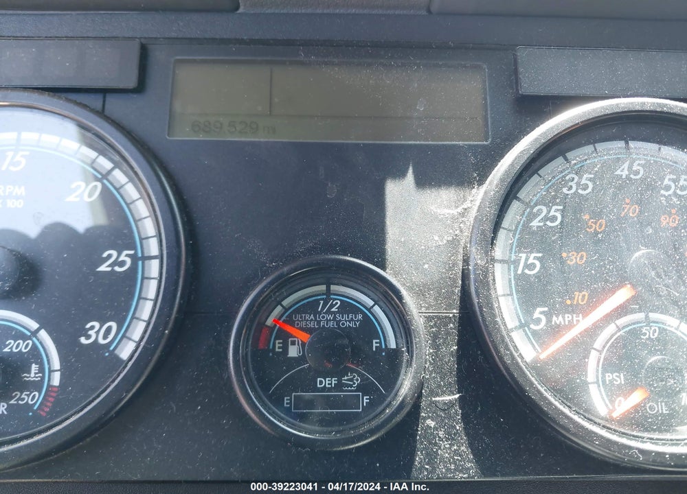 2018 FREIGHTLINER CASCADIA 113 VIN: 3AKJGHDV1JSJR5625