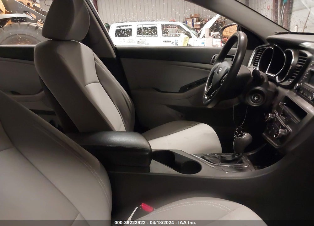 2013 KIA OPTIMA VIN: KNAGM4A74D5364112