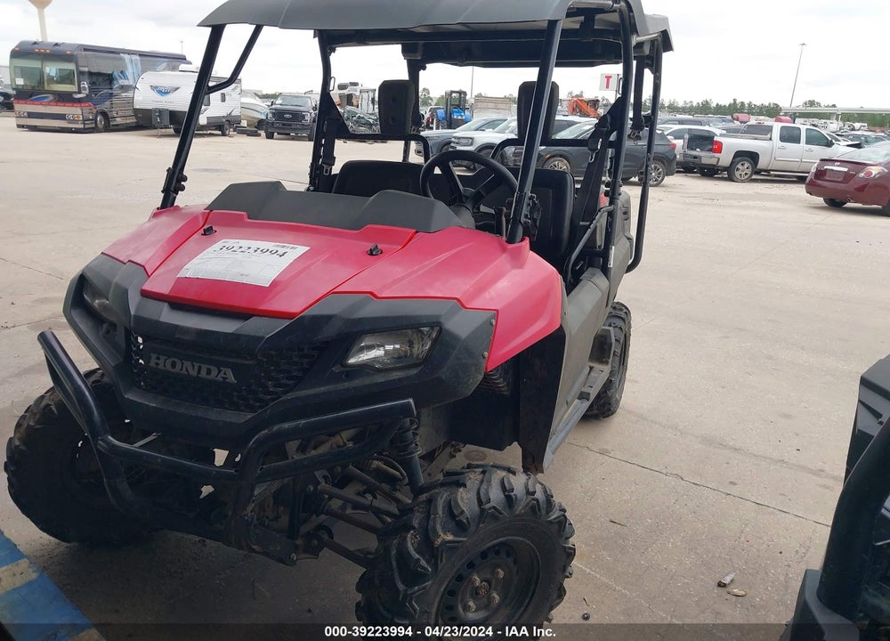 2016 HONDA SXS700 M4 VIN: 1HFVE0203G4202697