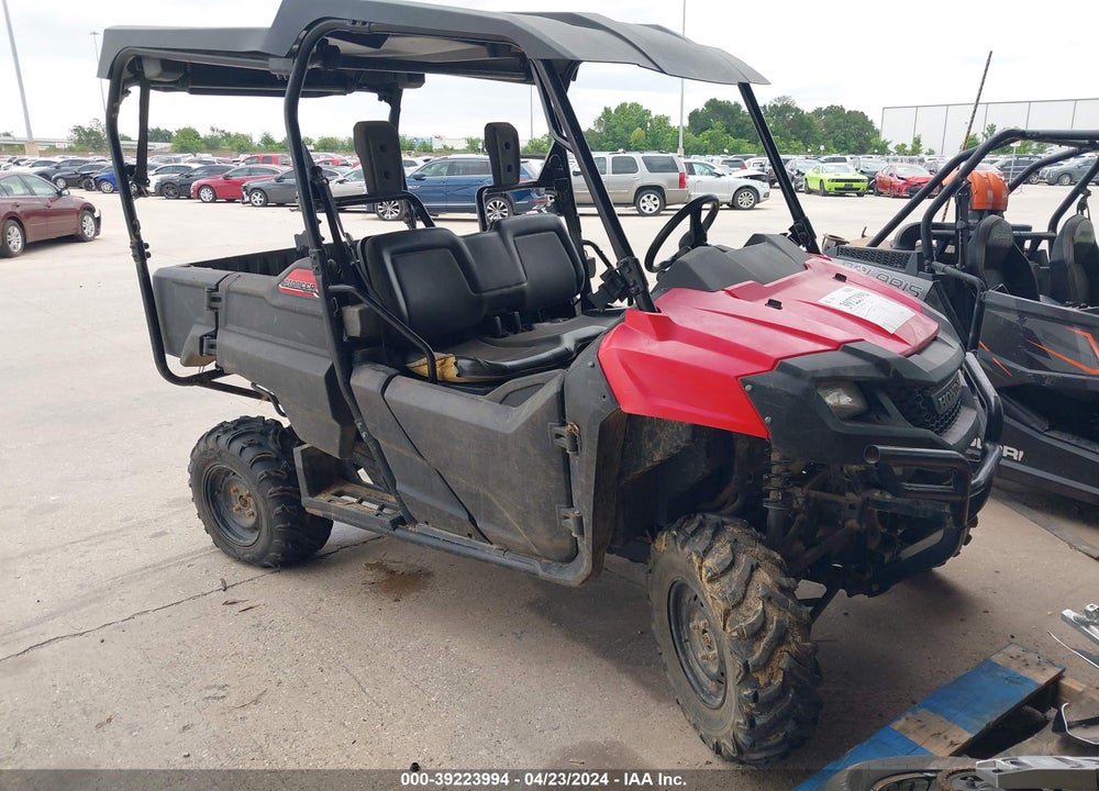 2016 HONDA SXS700 M4 VIN: 1HFVE0203G4202697