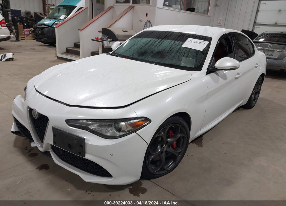 2017 ALFA ROMEO GIULIA TI AWD VIN: ZARFAEEN0H7556553