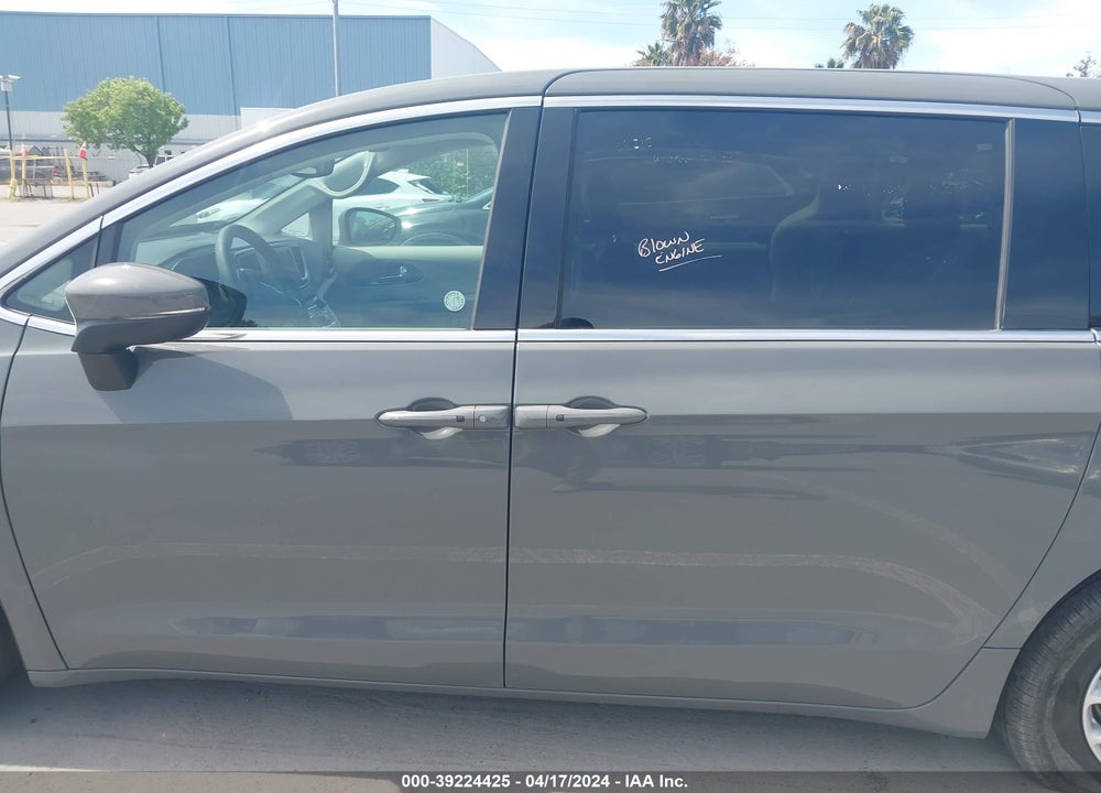 2023 CHRYSLER PACIFICA TOURING L VIN: 2C4RC1BG6PR571412