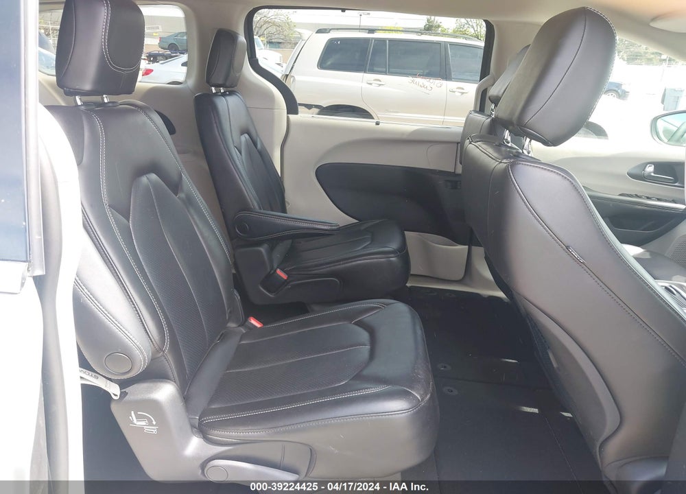 2023 CHRYSLER PACIFICA TOURING L VIN: 2C4RC1BG6PR571412
