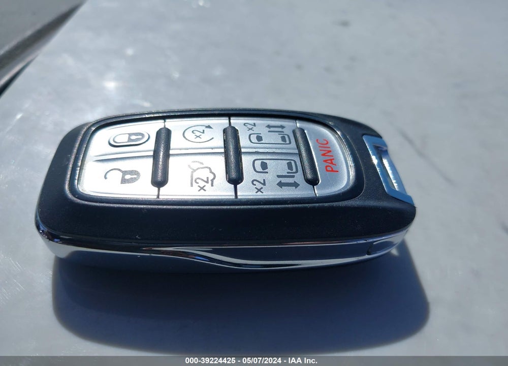 2023 CHRYSLER PACIFICA TOURING L VIN: 2C4RC1BG6PR571412
