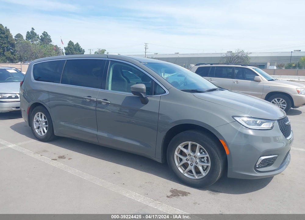 2023 CHRYSLER PACIFICA TOURING L VIN: 2C4RC1BG6PR571412