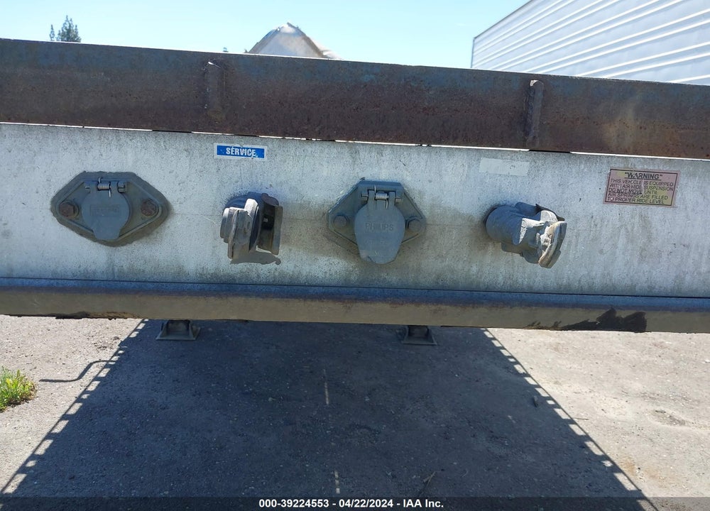 1999 BENSON TRUCK BODIES --- VIN: 1NUFT28Z4XMNA0733
