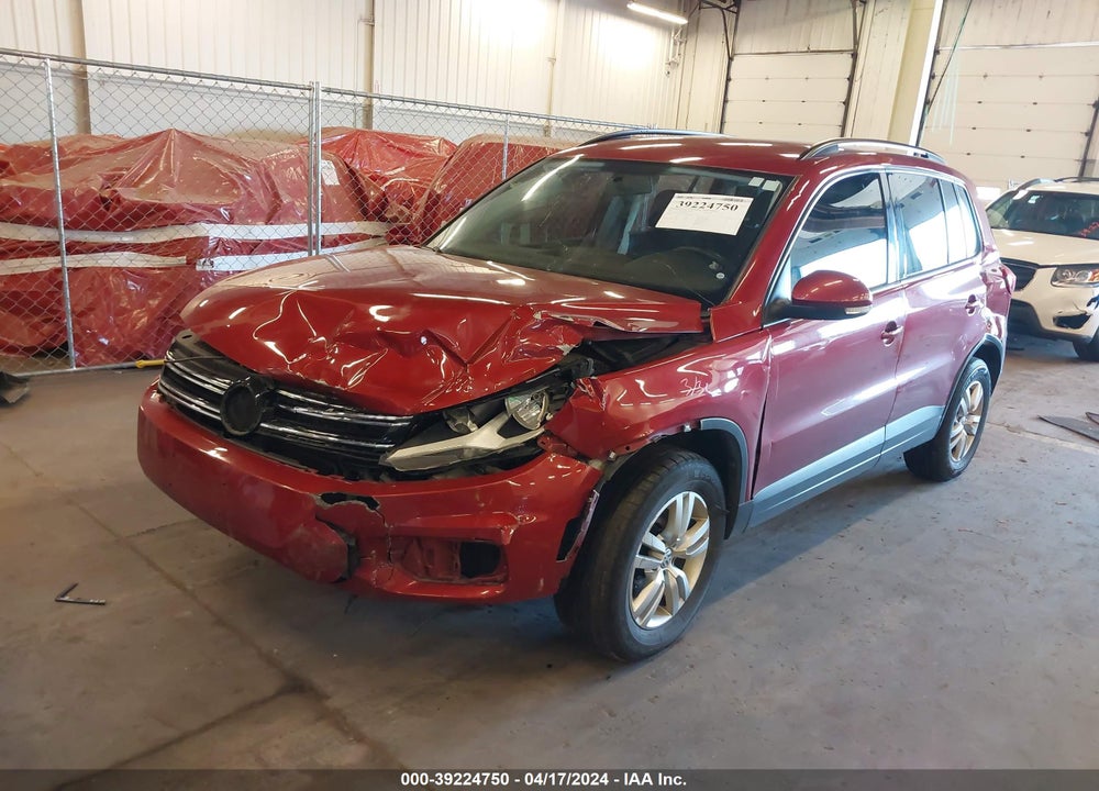 2015 VOLKSWAGEN TIGUAN S VIN: WVGBV7AX9FW070273