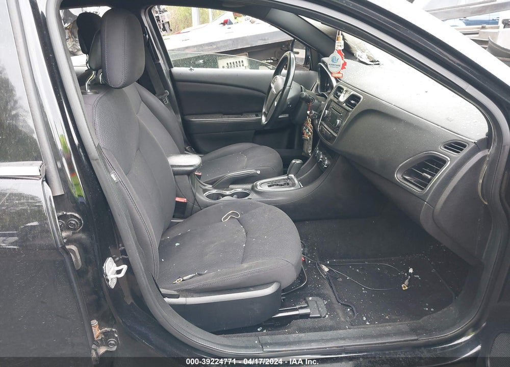 2013 CHRYSLER 200 TOURING VIN: 1C3CCBBB6DN633470