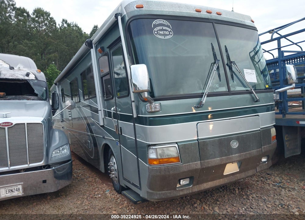 2001 ROADMASTER RAIL DYANASTER VIN: 1RF12061212013667