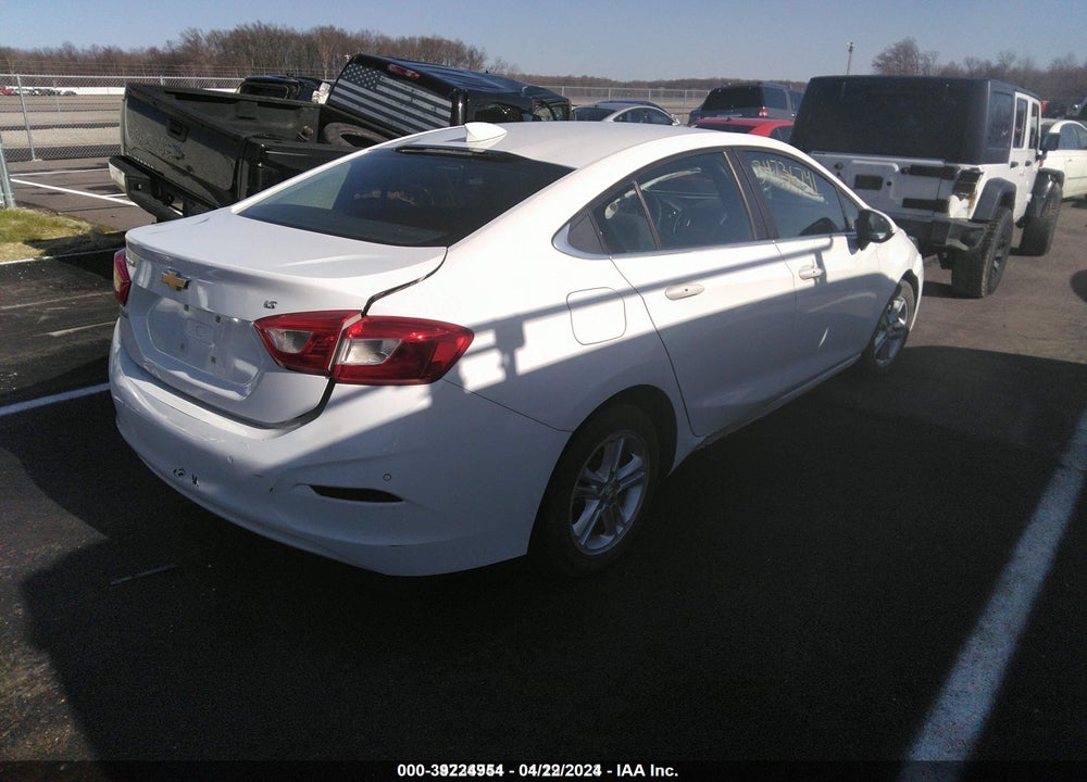 2017 CHEVROLET CRUZE VIN: 1G1BE5SM2H7177460