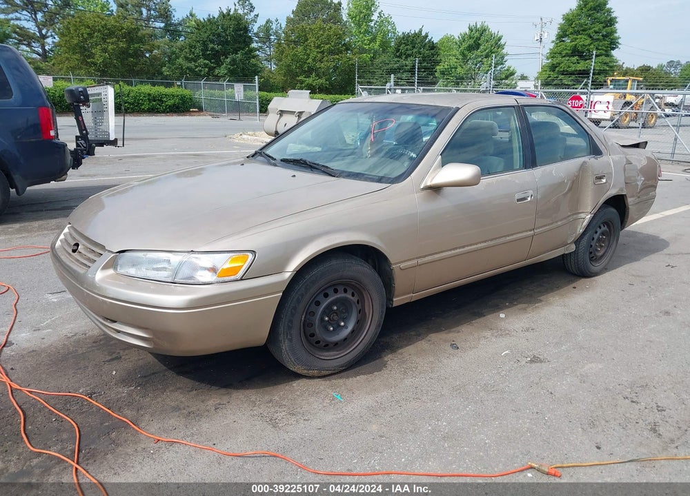 1999 TOYOTA CAMRY LE VIN: 4T1BG22K0XU402307