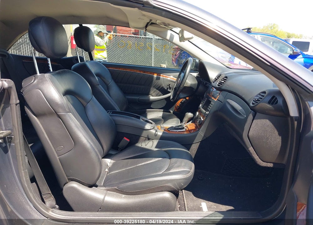 2008 MERCEDES-BENZ CLK 350 VIN: WDBTK56F18F240164