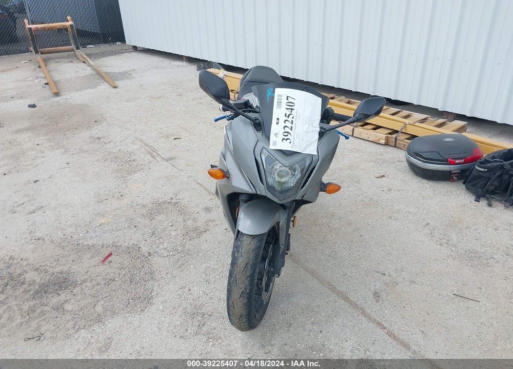 2014 HONDA CBR650 F VIN: MLHRC7407E5000733