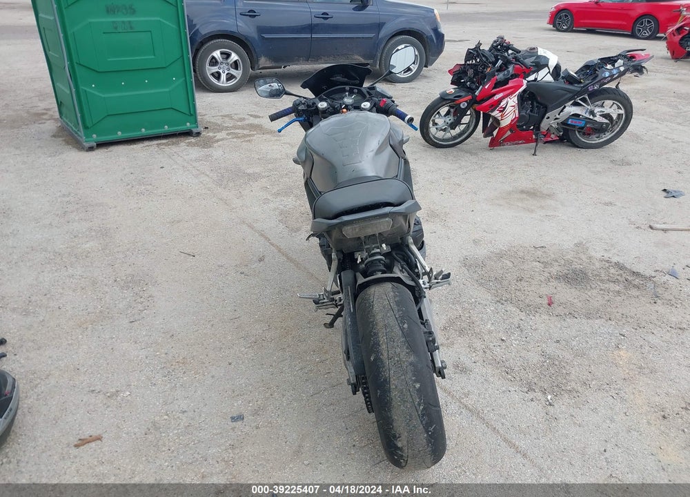 2014 HONDA CBR650 F VIN: MLHRC7407E5000733