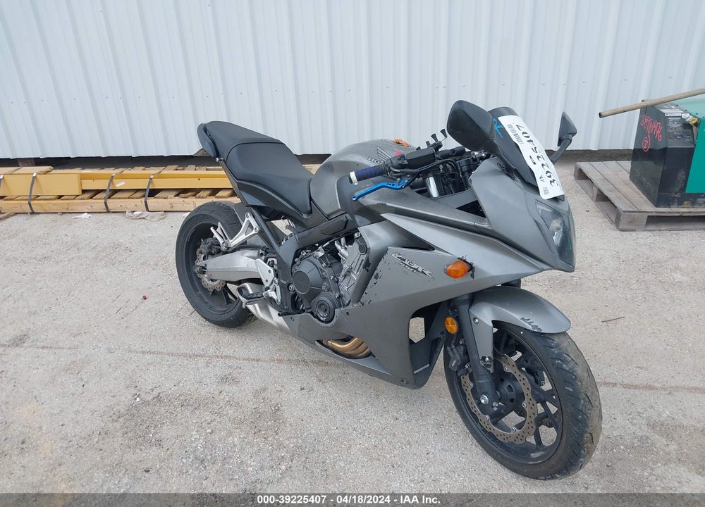 2014 HONDA CBR650 F VIN: MLHRC7407E5000733