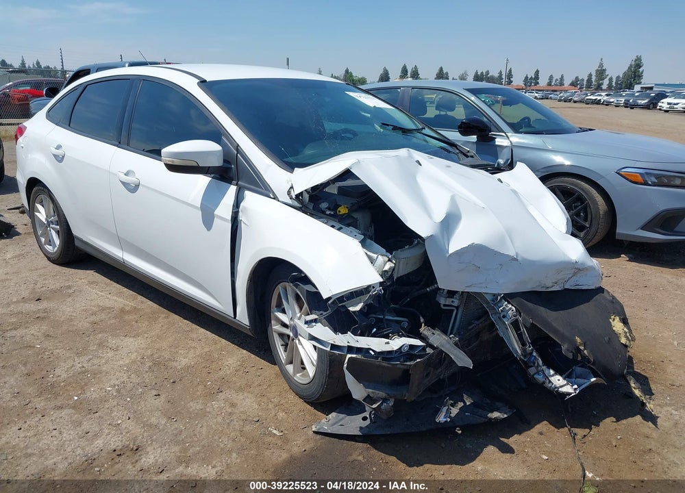 2016 FORD FOCUS SE VIN: 1FADP3F23GL352849