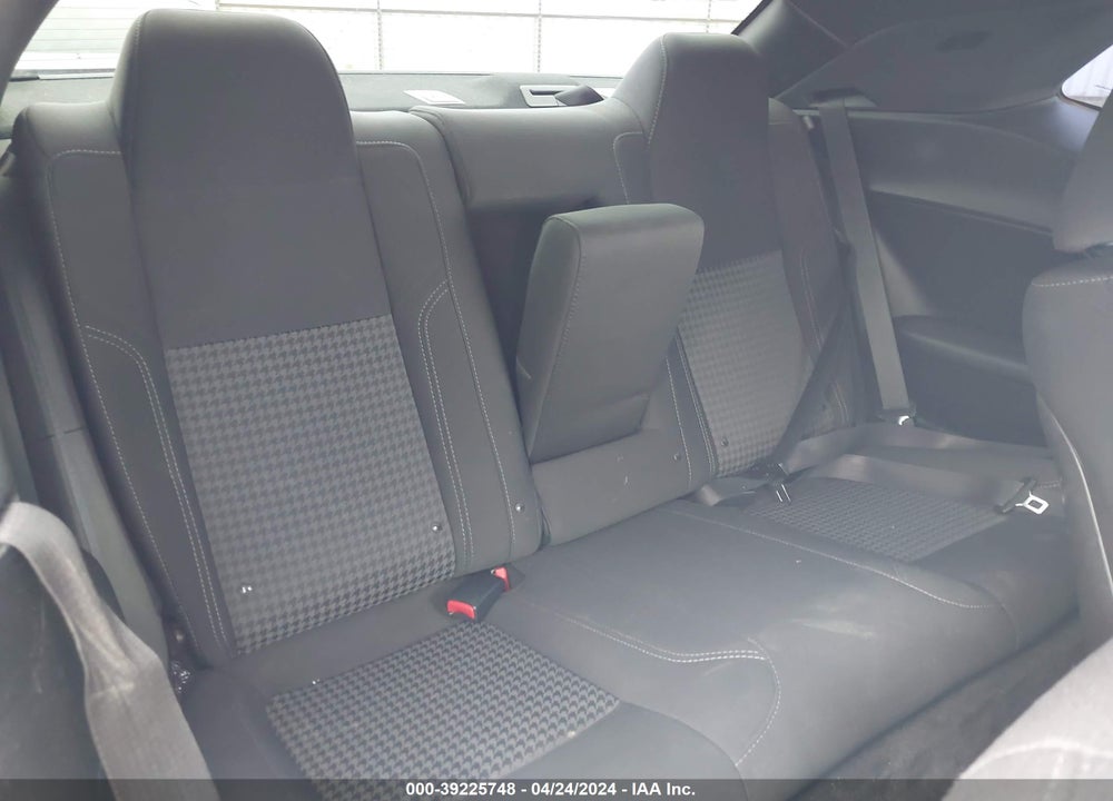2017 DODGE CHALLENGER SXT VIN: 2C3CDZAG2HH554816